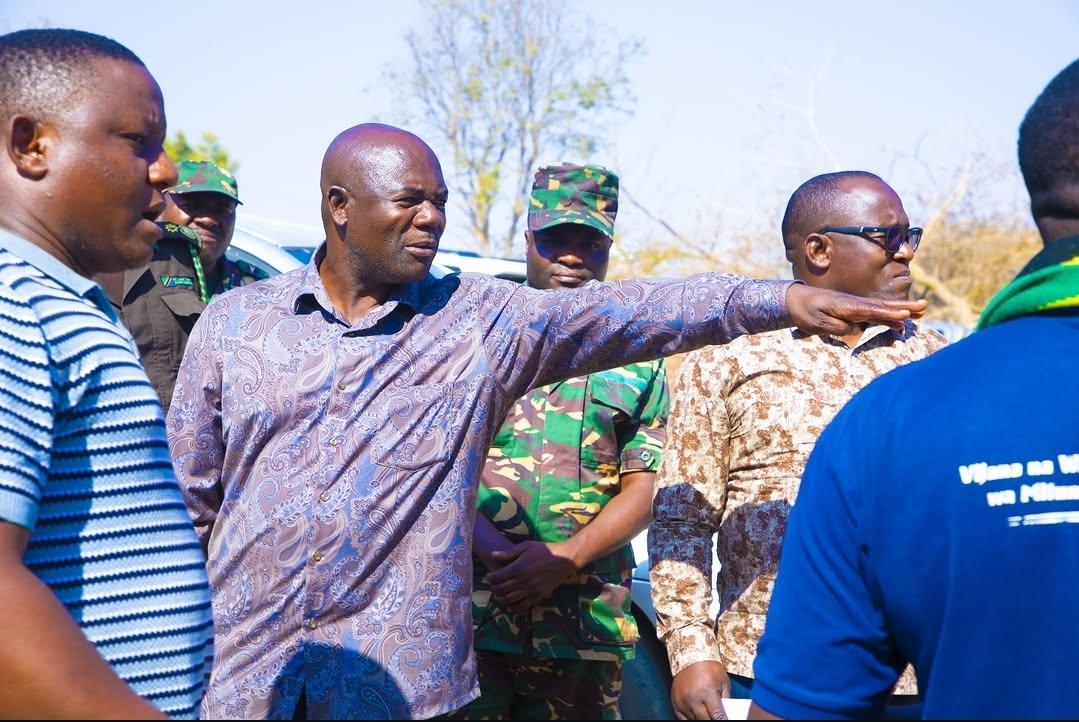 KAMATI YA USALAMA MKOA WA MBEYA YAKAGUA MIRADI ITAKAYOPITIWA NA MWENGE  CHUNYA.